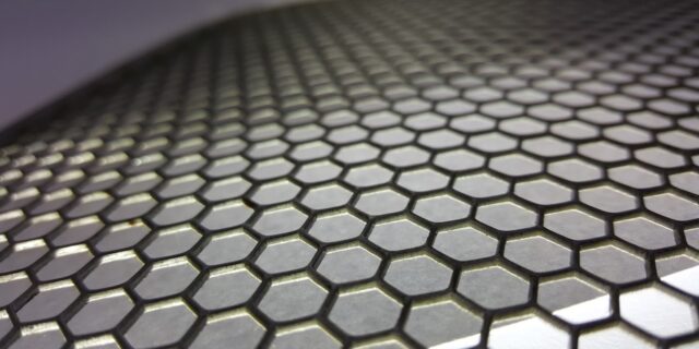 ورق پانچ زنبوری